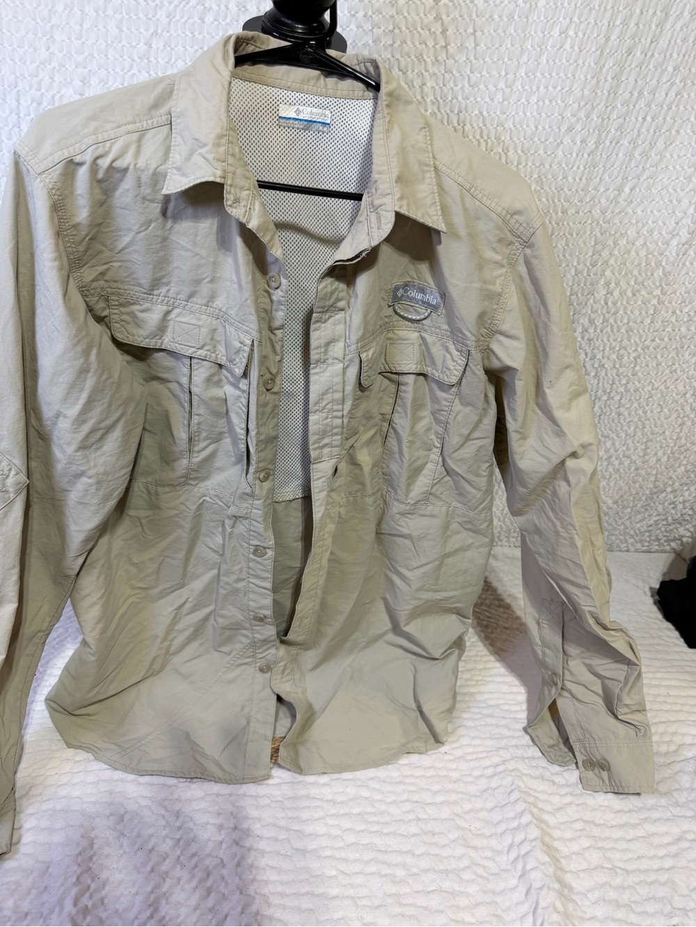 Columbia Lightweight Long-Sleeve Shirt Jacket in Light Khaki